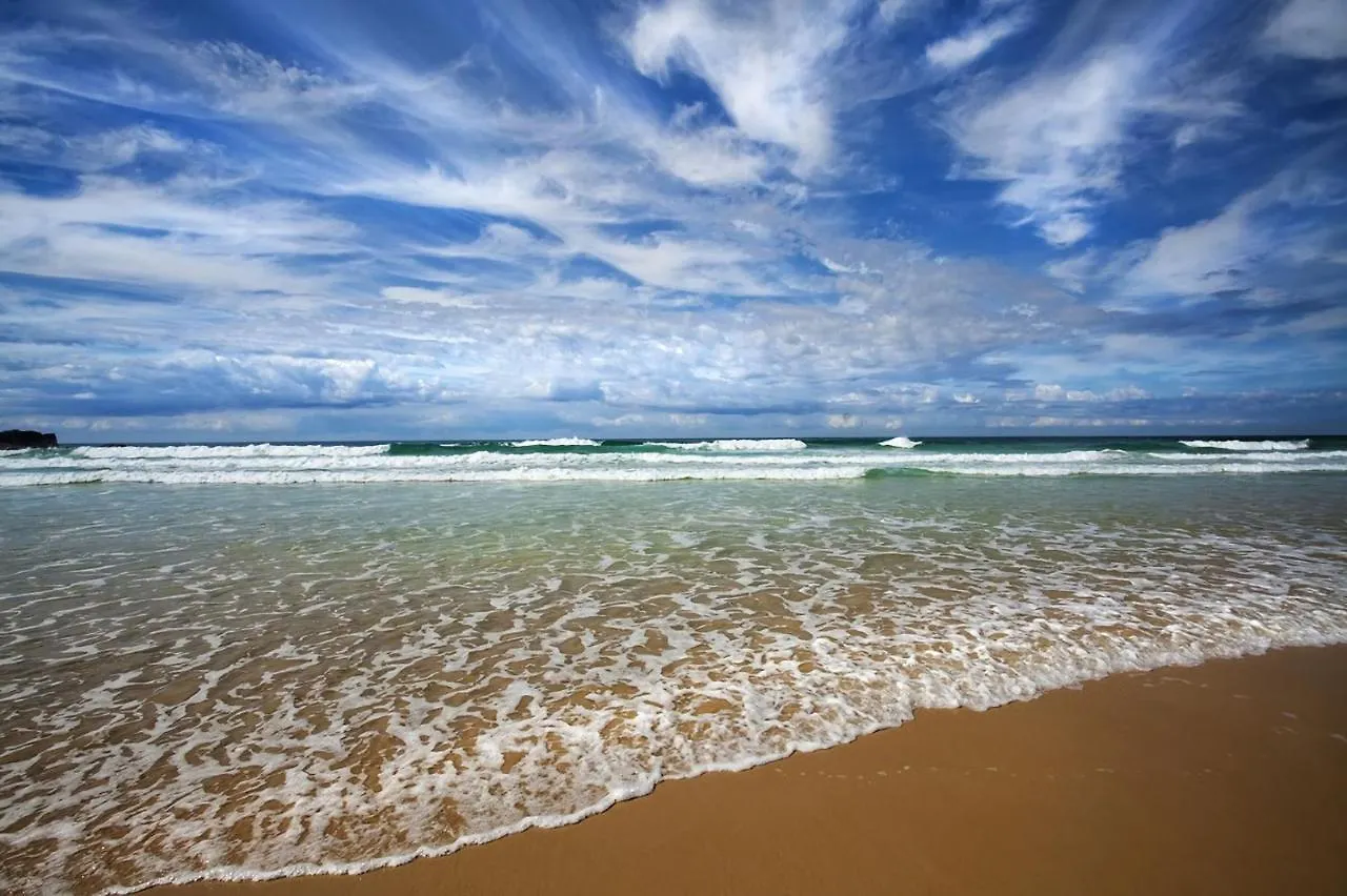 Maher Tce Stately Residence With Beach Side Charm Sunshine Beach